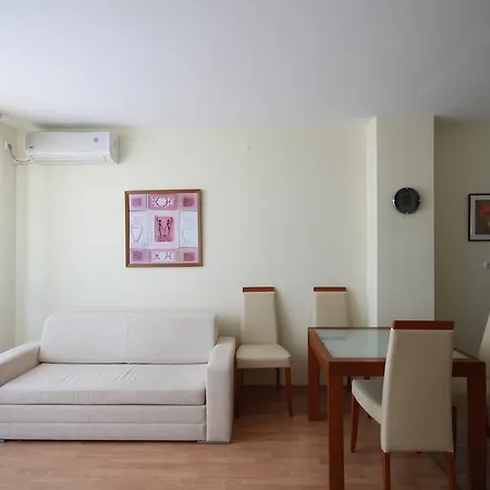 Apartment Arendoo In Fort Club