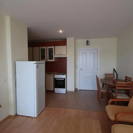 Arendoo In Fort Club Apartment *